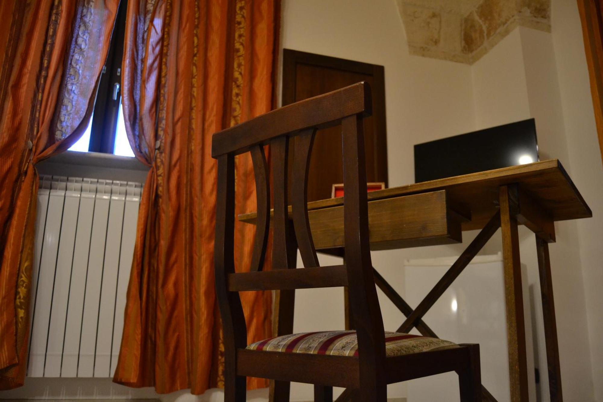 Al Borgo Antico Ristorante E B&B Crispiano Buitenkant foto