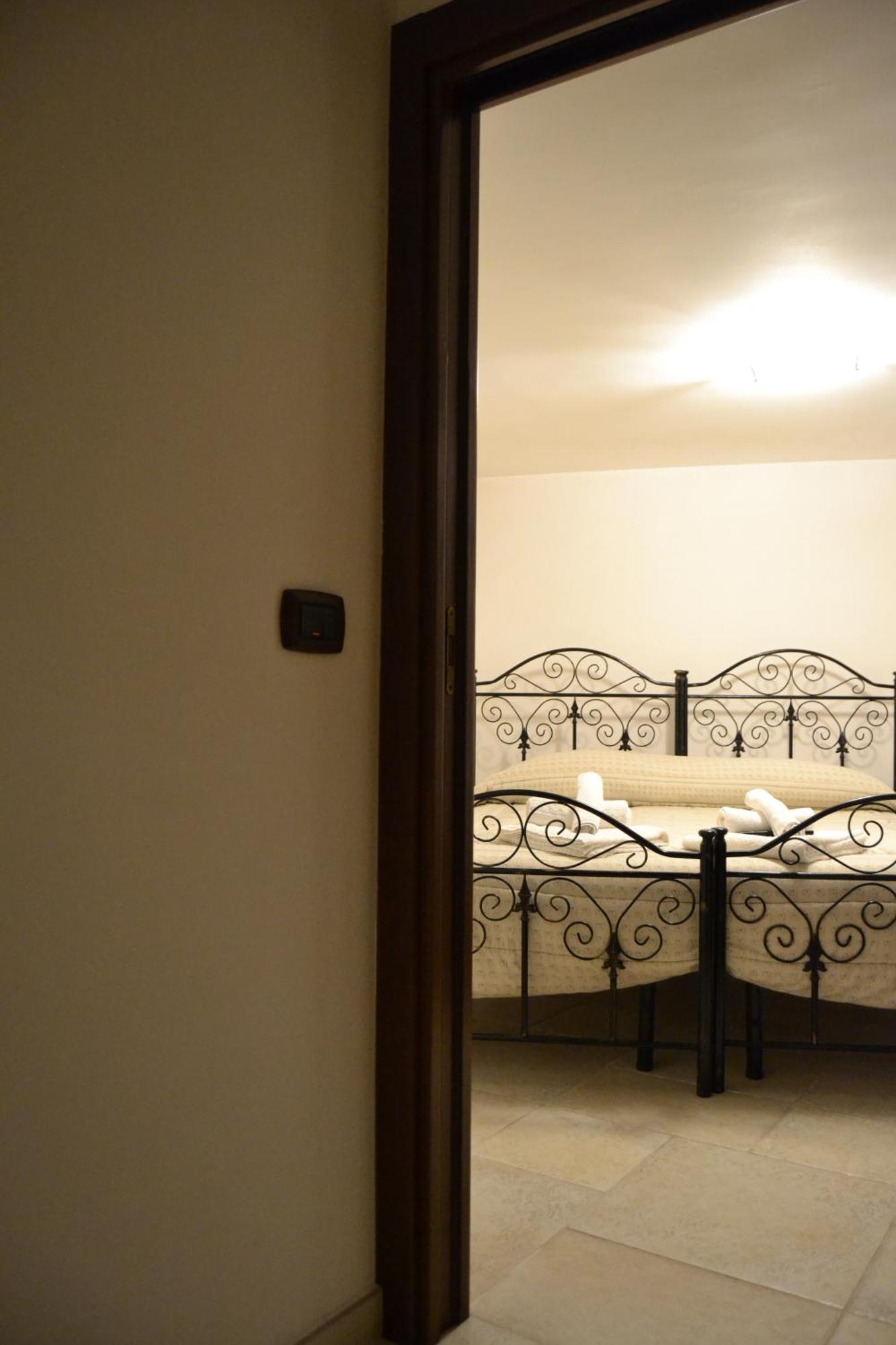 Al Borgo Antico Ristorante E B&B Crispiano Buitenkant foto