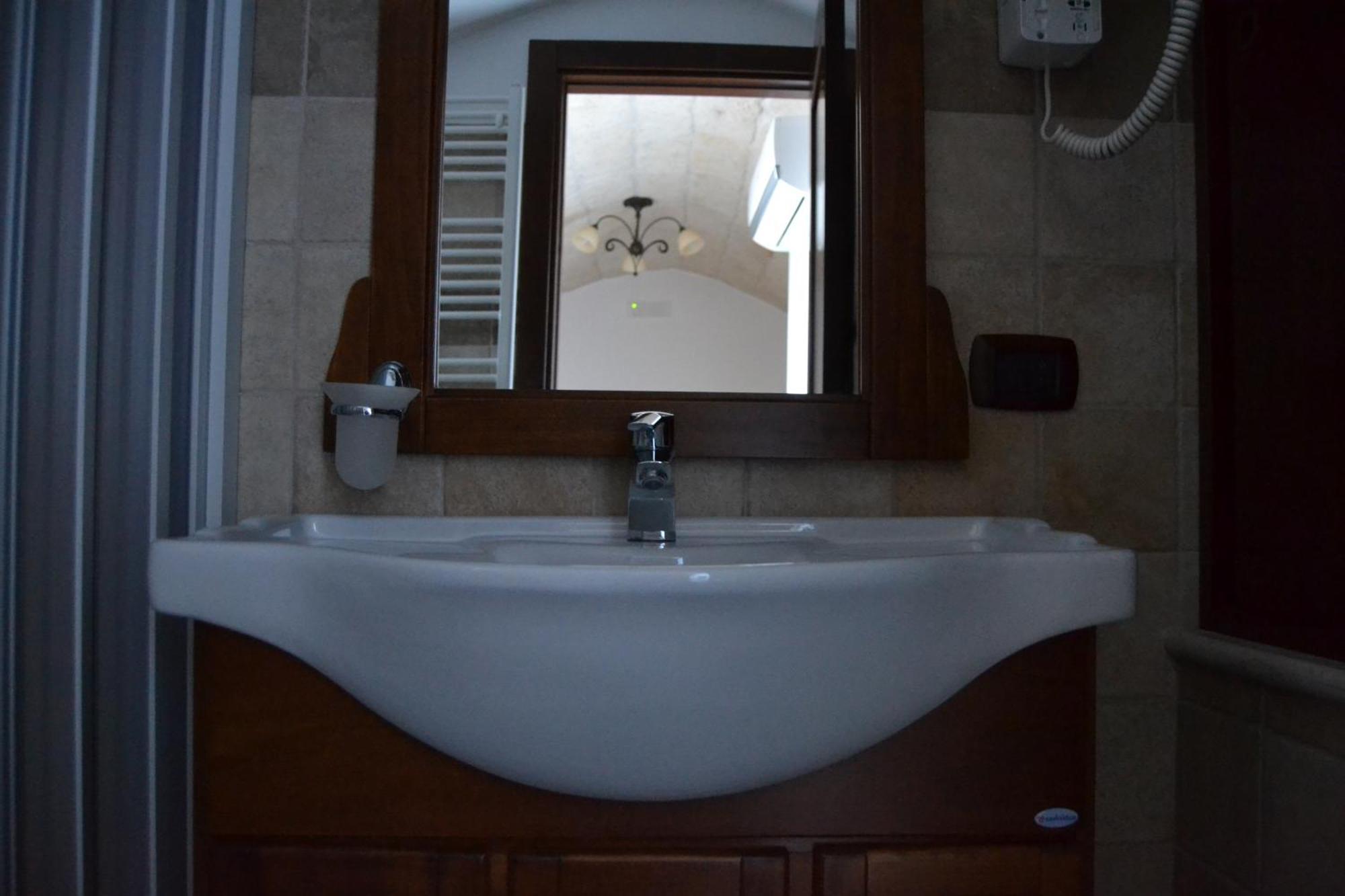 Al Borgo Antico Ristorante E B&B Crispiano Buitenkant foto