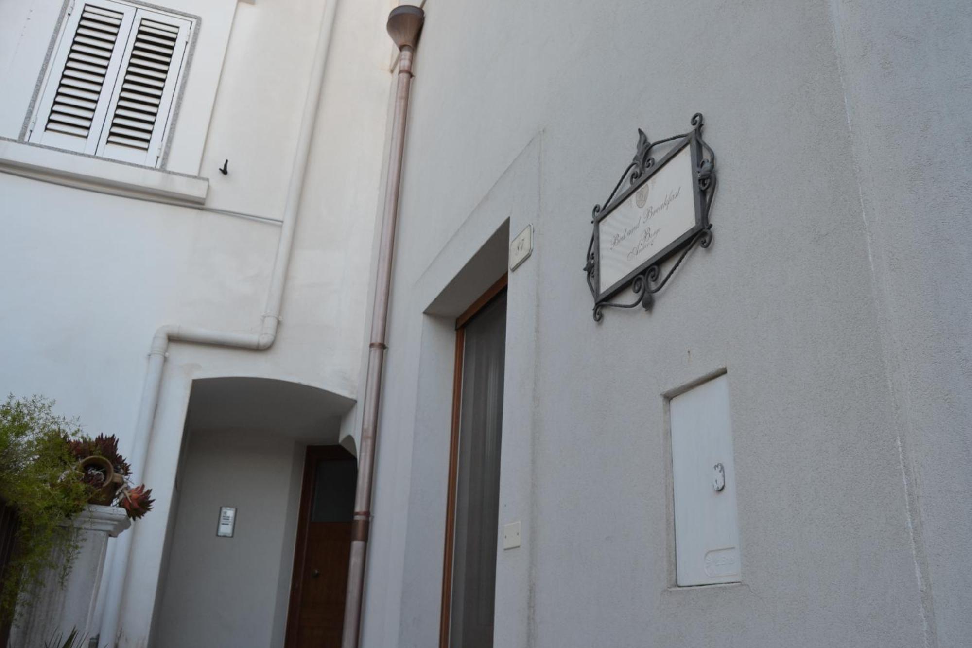 Al Borgo Antico Ristorante E B&B Crispiano Buitenkant foto