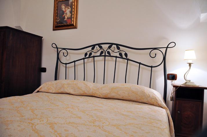 Al Borgo Antico Ristorante E B&B Crispiano Buitenkant foto