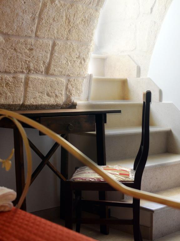 Al Borgo Antico Ristorante E B&B Crispiano Buitenkant foto